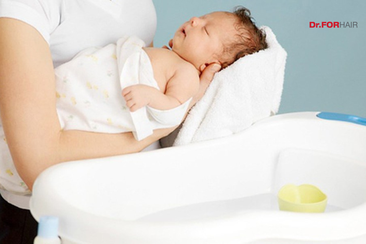 nhiệt độ nước tắm cho trẻ sơ sinh